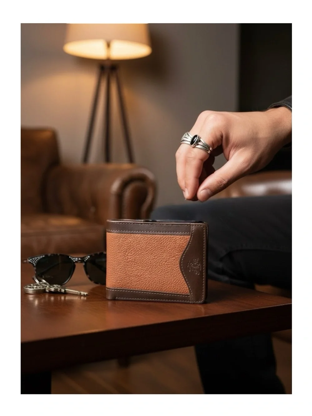 new Tommy Bahama ☀︎︎ Bi Fold Slim Leather Wallet ☀︎︎ 2 Tone Brown ☀︎︎ 12 Slots
